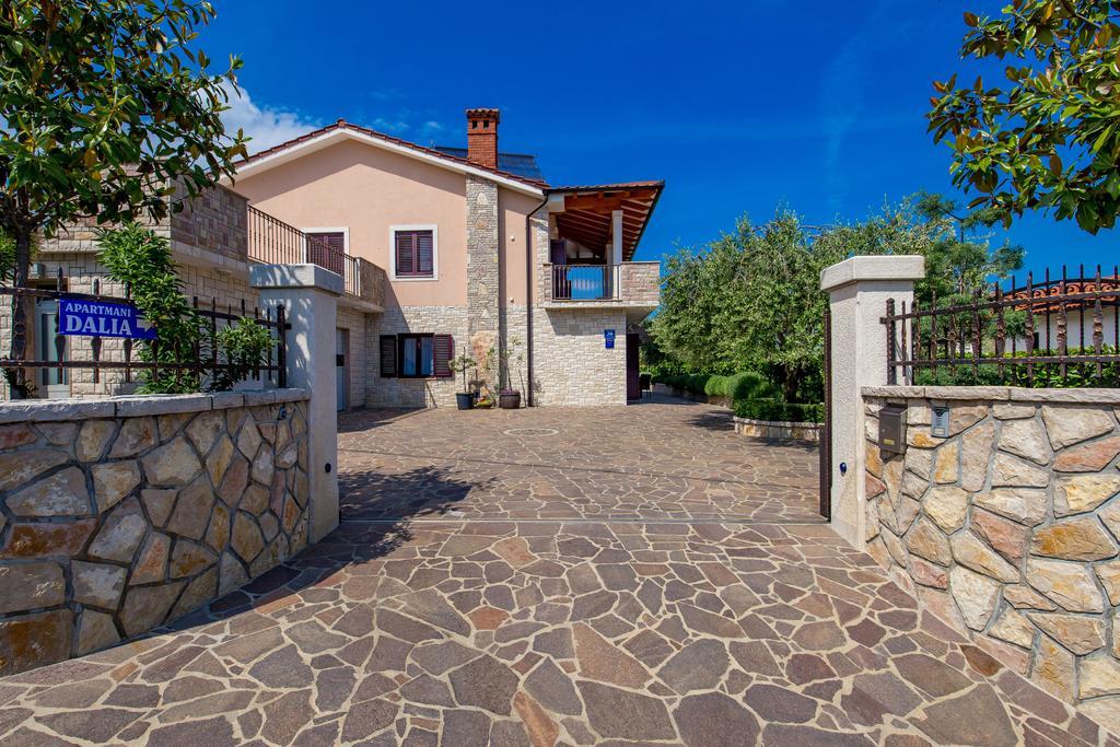 Apartments Dalia Lovran Exterior foto